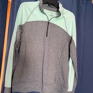 Pullover 1/2 zip track jacket/long sleeve shirt